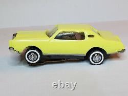 Mev 72 Lincoln Mk Iv, Ho Slot Car Yellow, Aurora Chassis (new In Box)