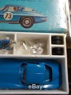 Revell Vintage 1/24 1/25 Chevrolet Corvette Blue Slot Car Chassis Box + Cox Amt