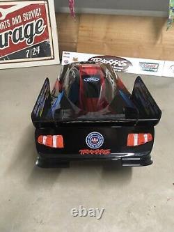 Traxxas 6995 Funny Car Display Chassis and Body 6911x
