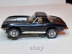 67 Corvette Black (htf) Ho Slot Car, Ultra G Chassis, Pneus À Lettres, Chrome Rims