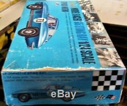 Revell Vintage 1/24 1/25 Chevrolet Corvette Bleu Slot Car Châssis Box + Cox Amt
