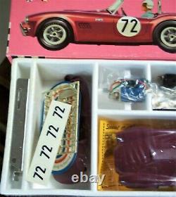 Revell Vintage 1/24 1/25 Nouvelle Ford Cobra Slot Car Chassis Box 1964 + Cox Amt